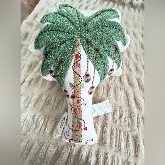 NWT Beaded Palm Tree Pillow with Christmas Beaded Ornaments - Picture 2 of 12